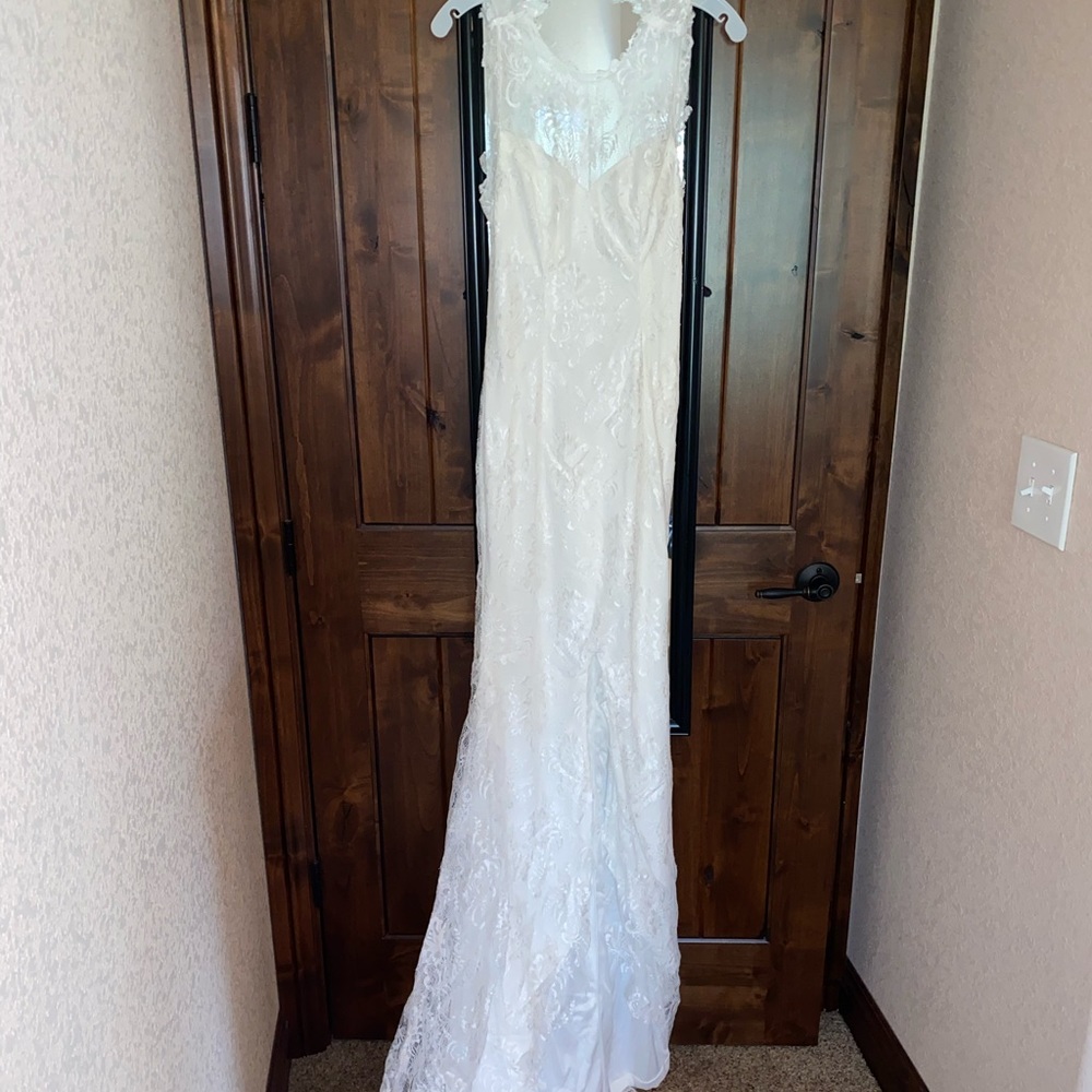 Lace white wedding dress with train